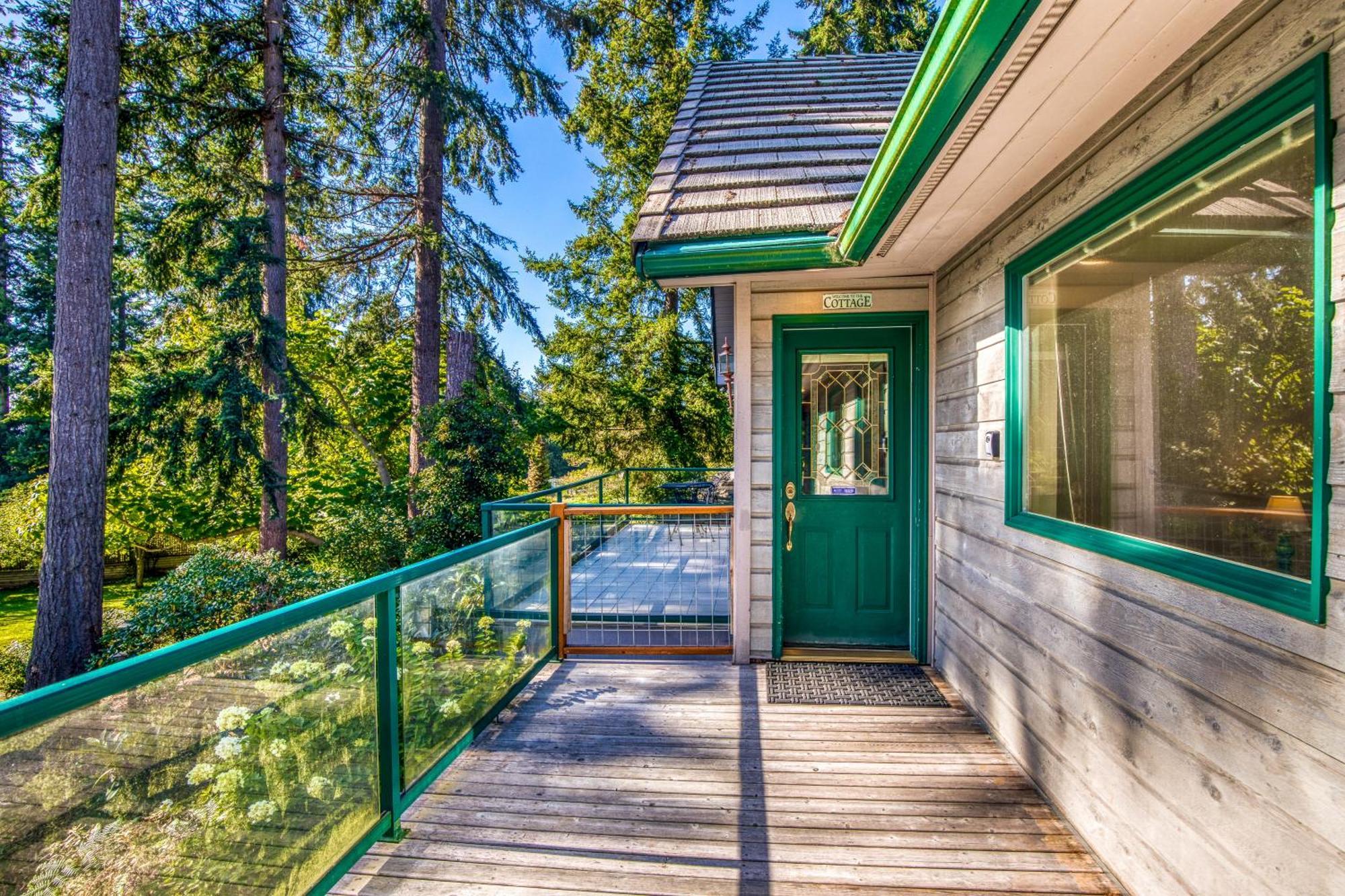 The Quintessa Cottage Clinton Buitenkant foto