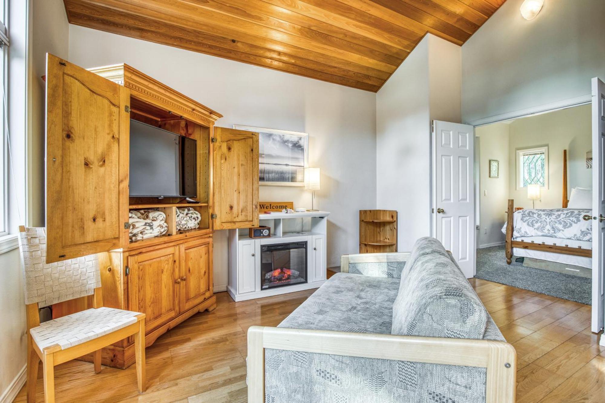 The Quintessa Cottage Clinton Buitenkant foto