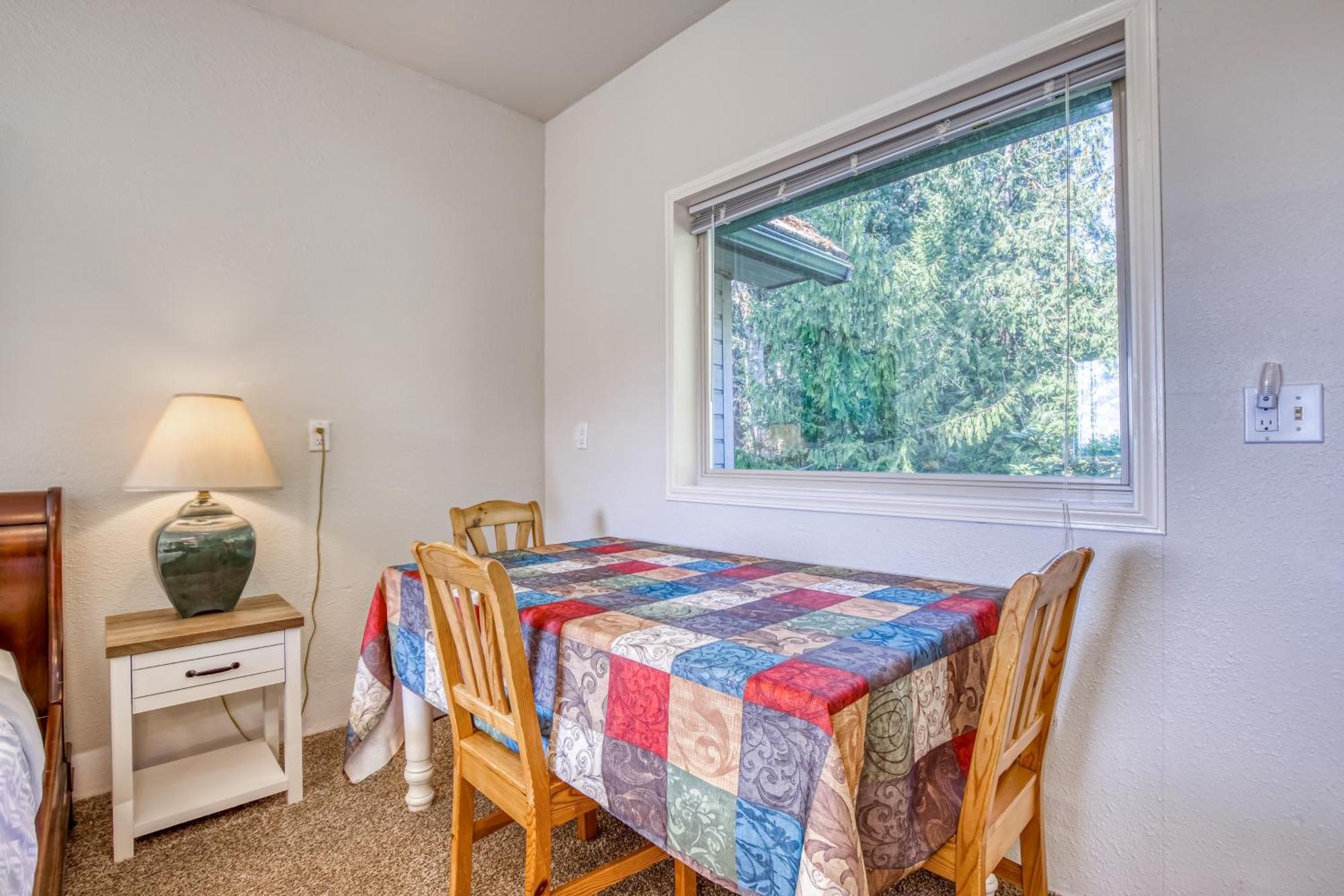 The Quintessa Cottage Clinton Buitenkant foto